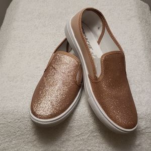 NWOT Jordache pink sparkle canvas slip ons, 8